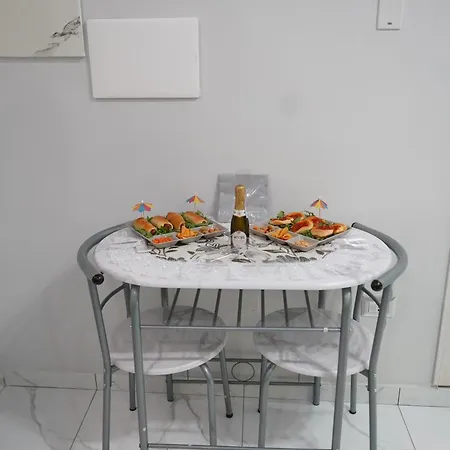 Bed & Breakfast A Da Ziett Naples